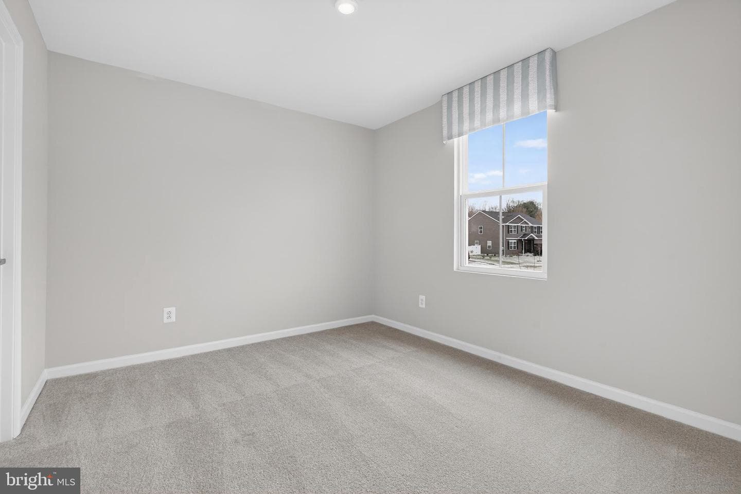 328 Creekside Drive photo 28