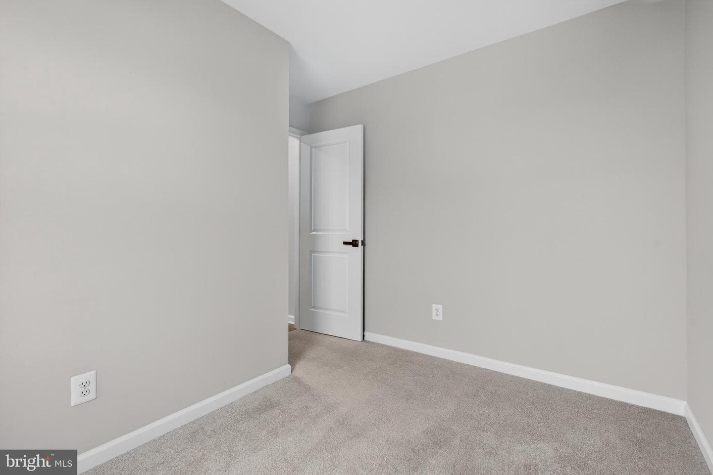 328 Creekside Drive photo 29