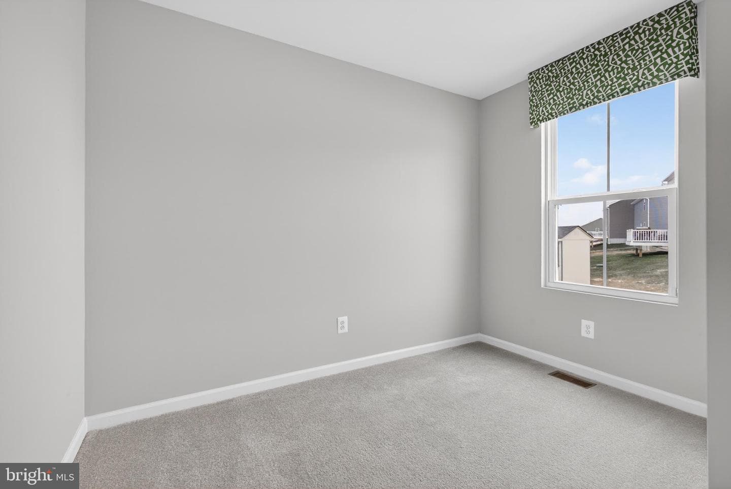 328 Creekside Drive photo 31