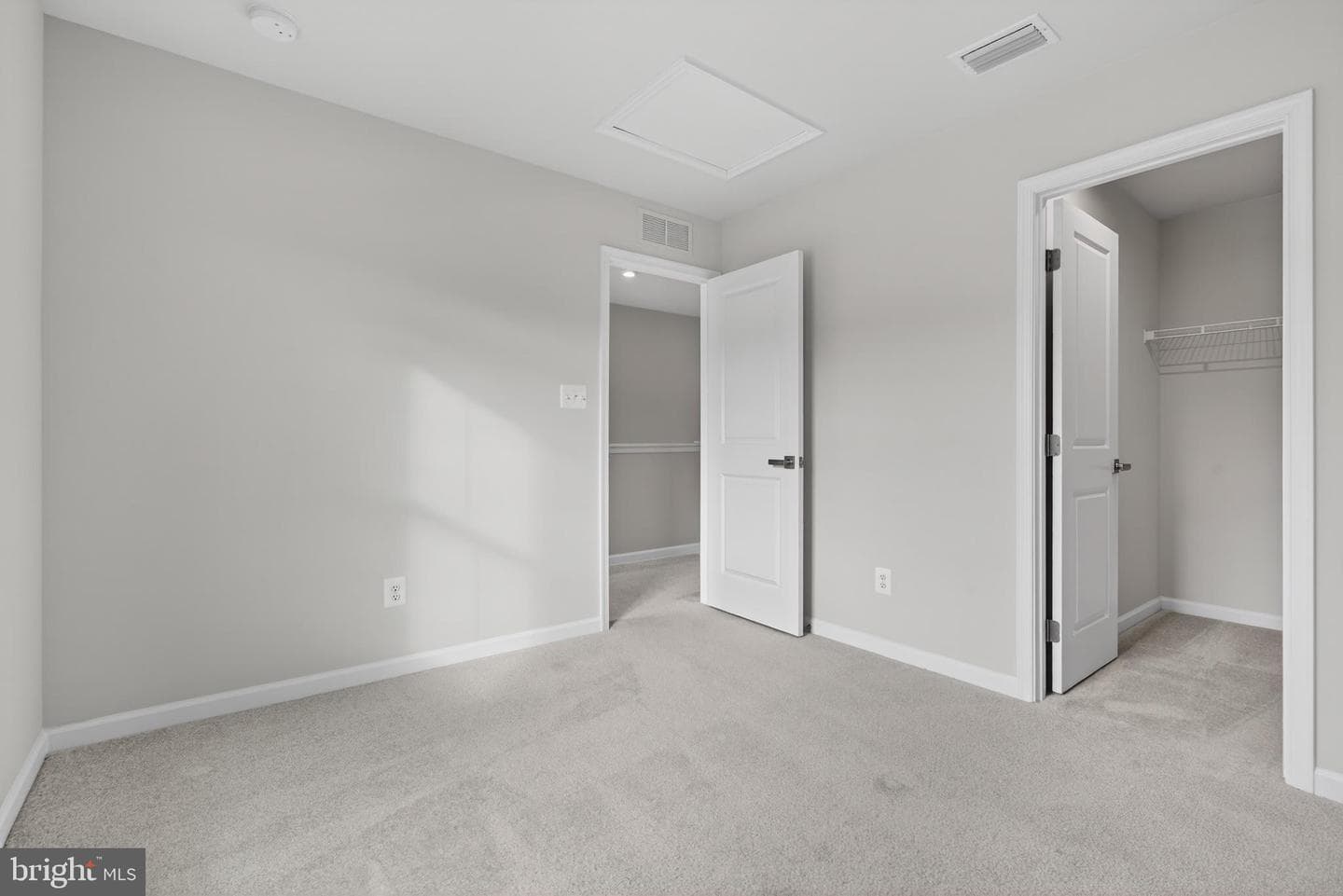 328 Creekside Drive photo 32