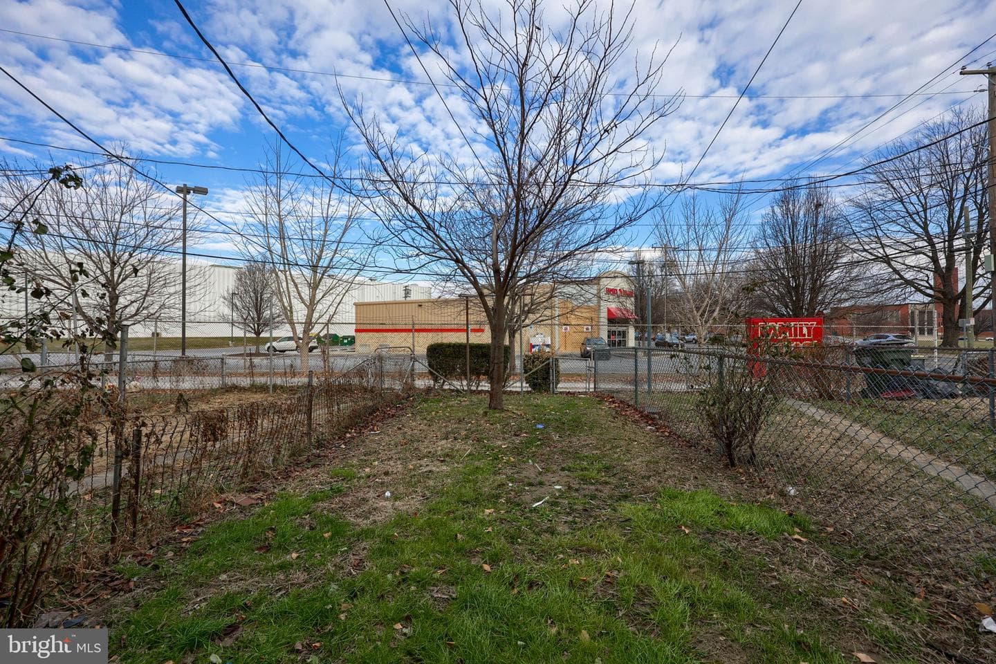 659 Lehigh Avenue photo 18