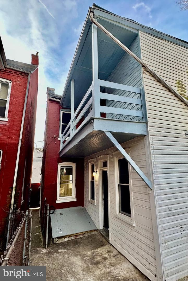 537 S Christian Street photo 14