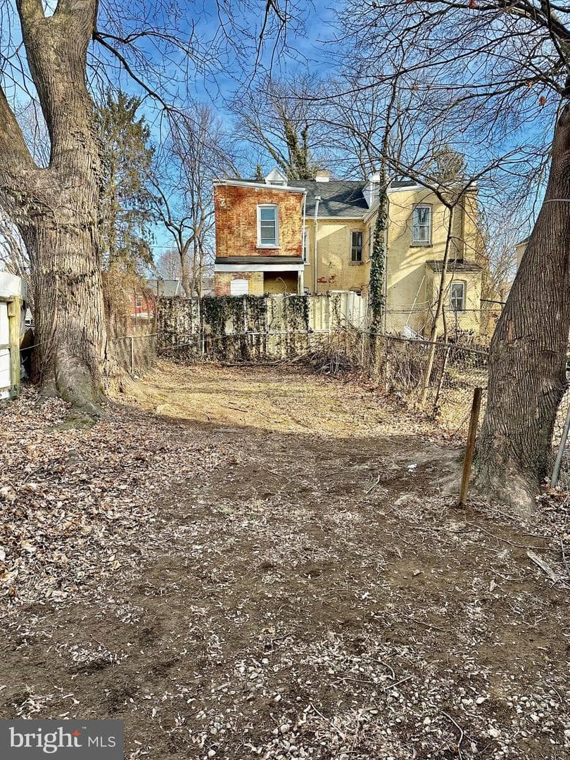 537 S Christian Street photo 15