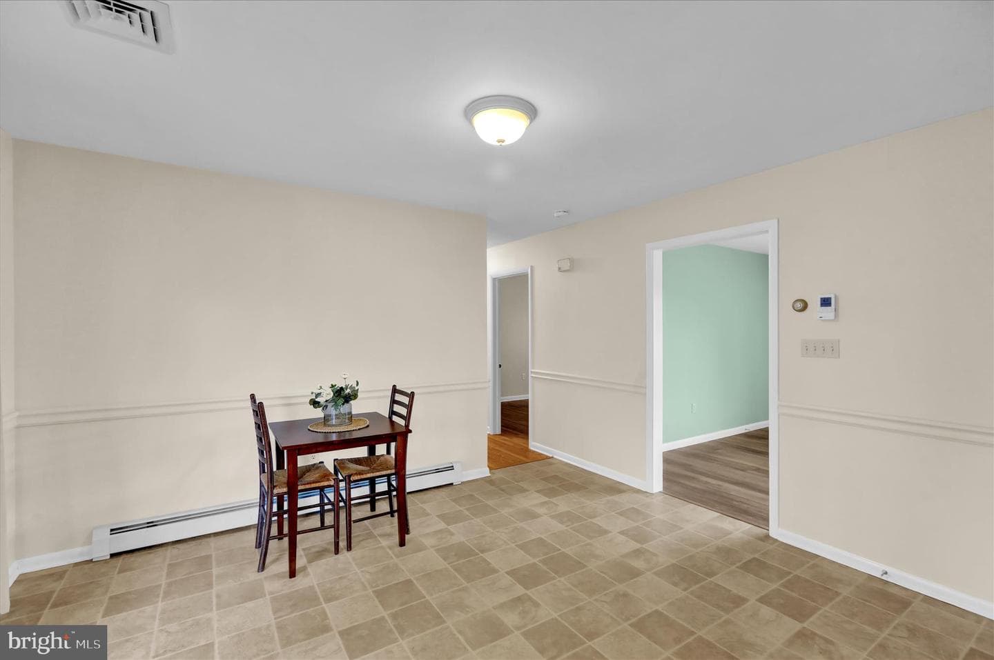 635 Jane Avenue photo 15