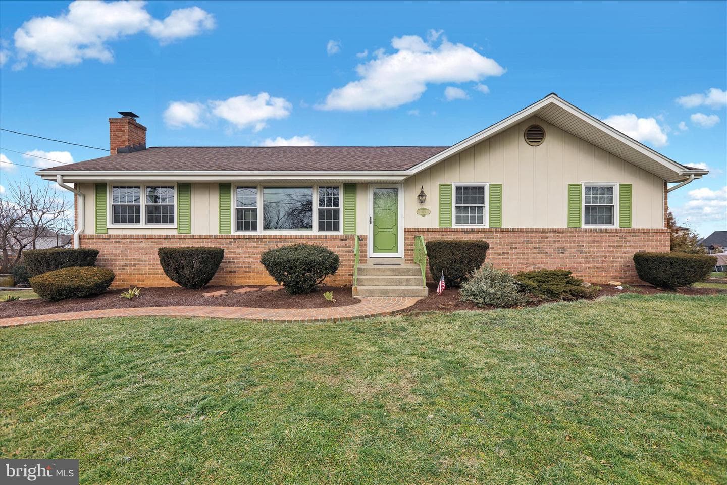 635 Jane Avenue photo 2