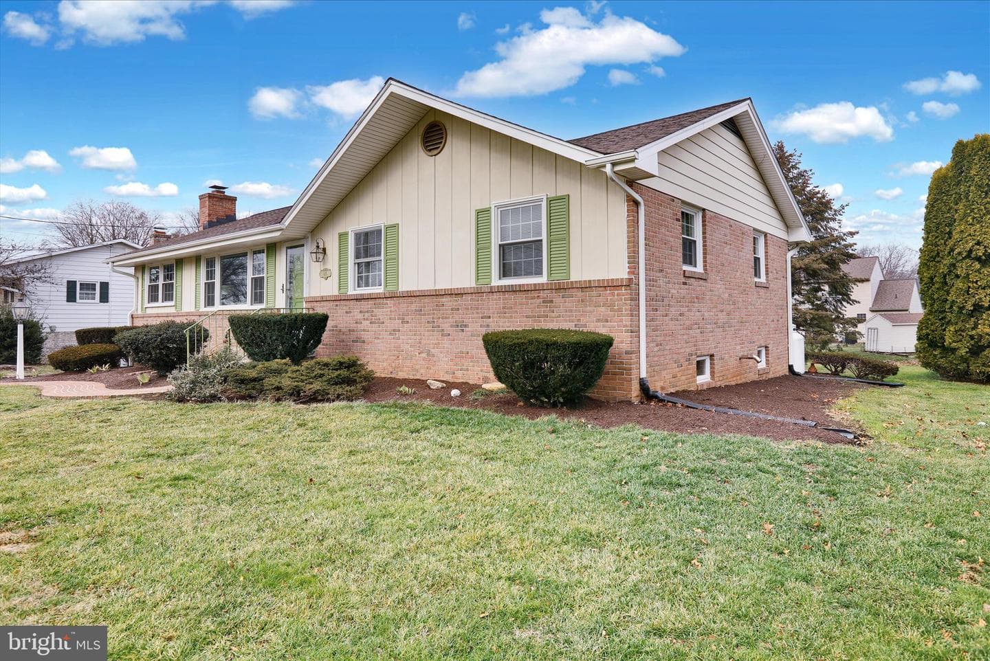 635 Jane Avenue photo 3