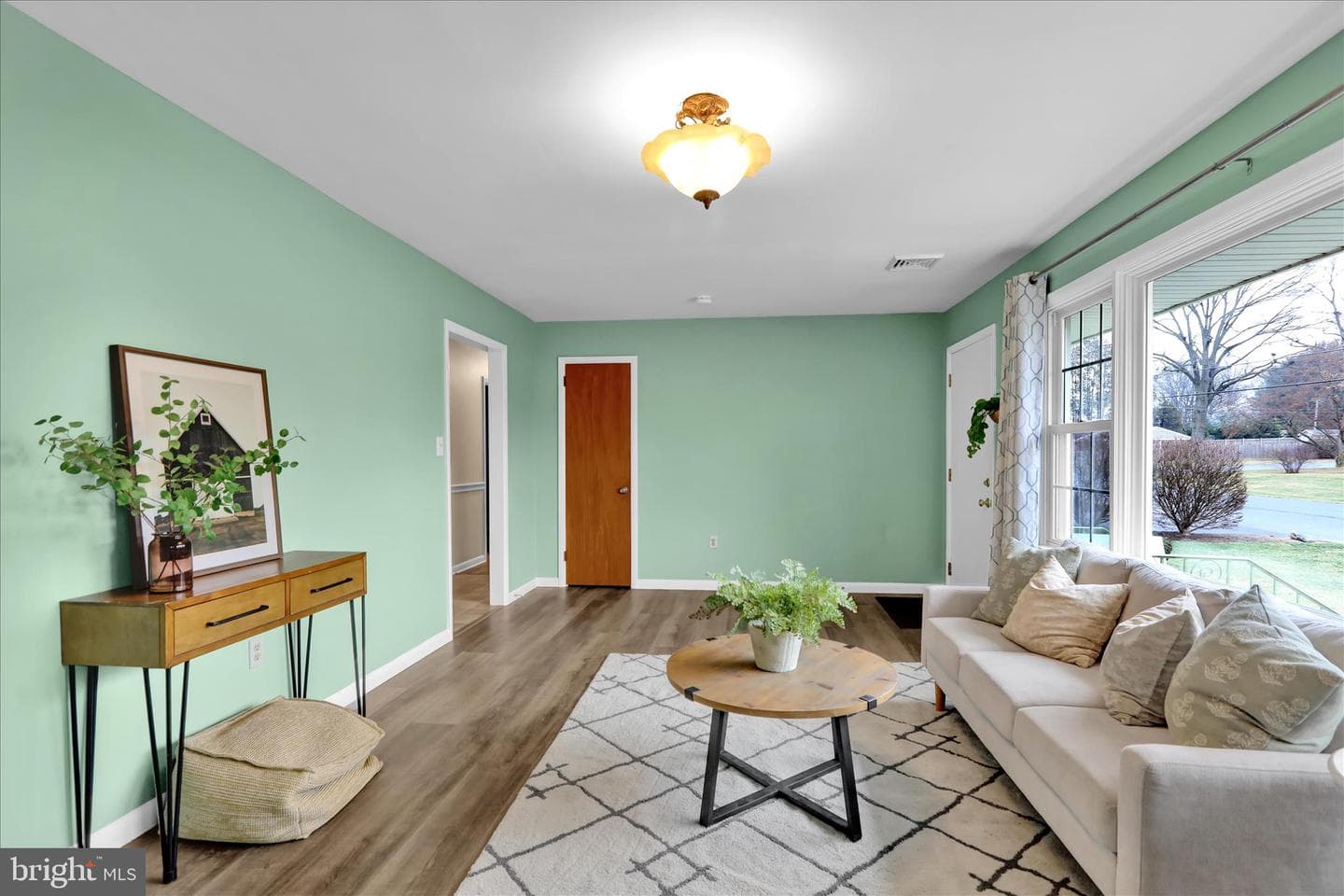 635 Jane Avenue photo 7