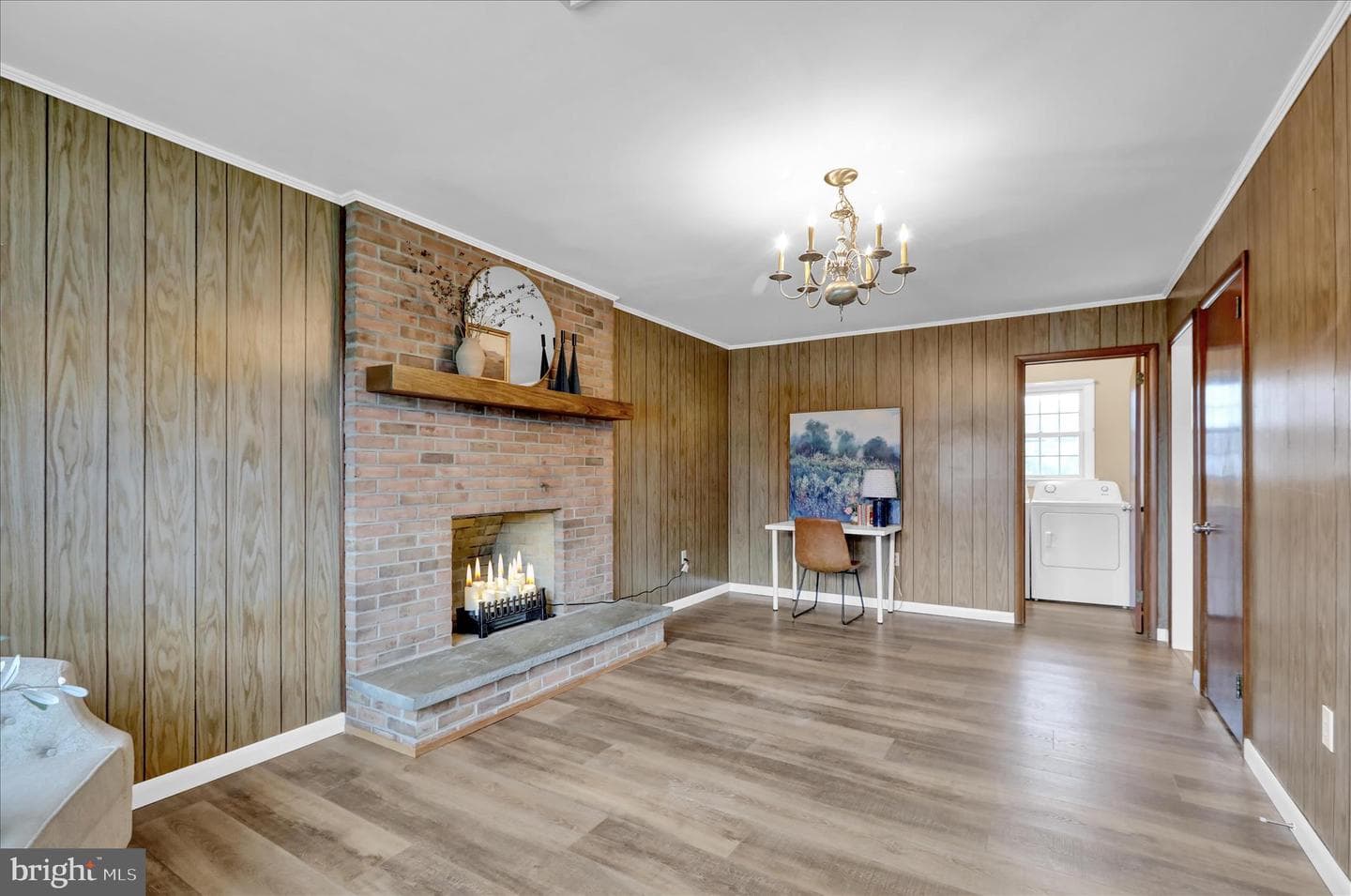 635 Jane Avenue photo 8