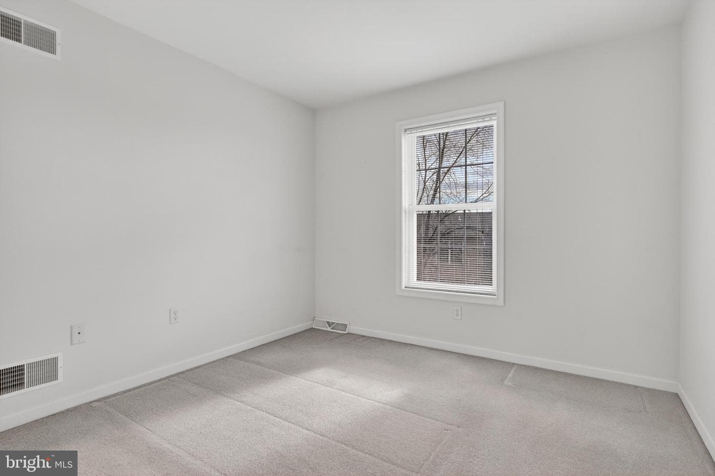 3435 Green Leaf Drive photo 24