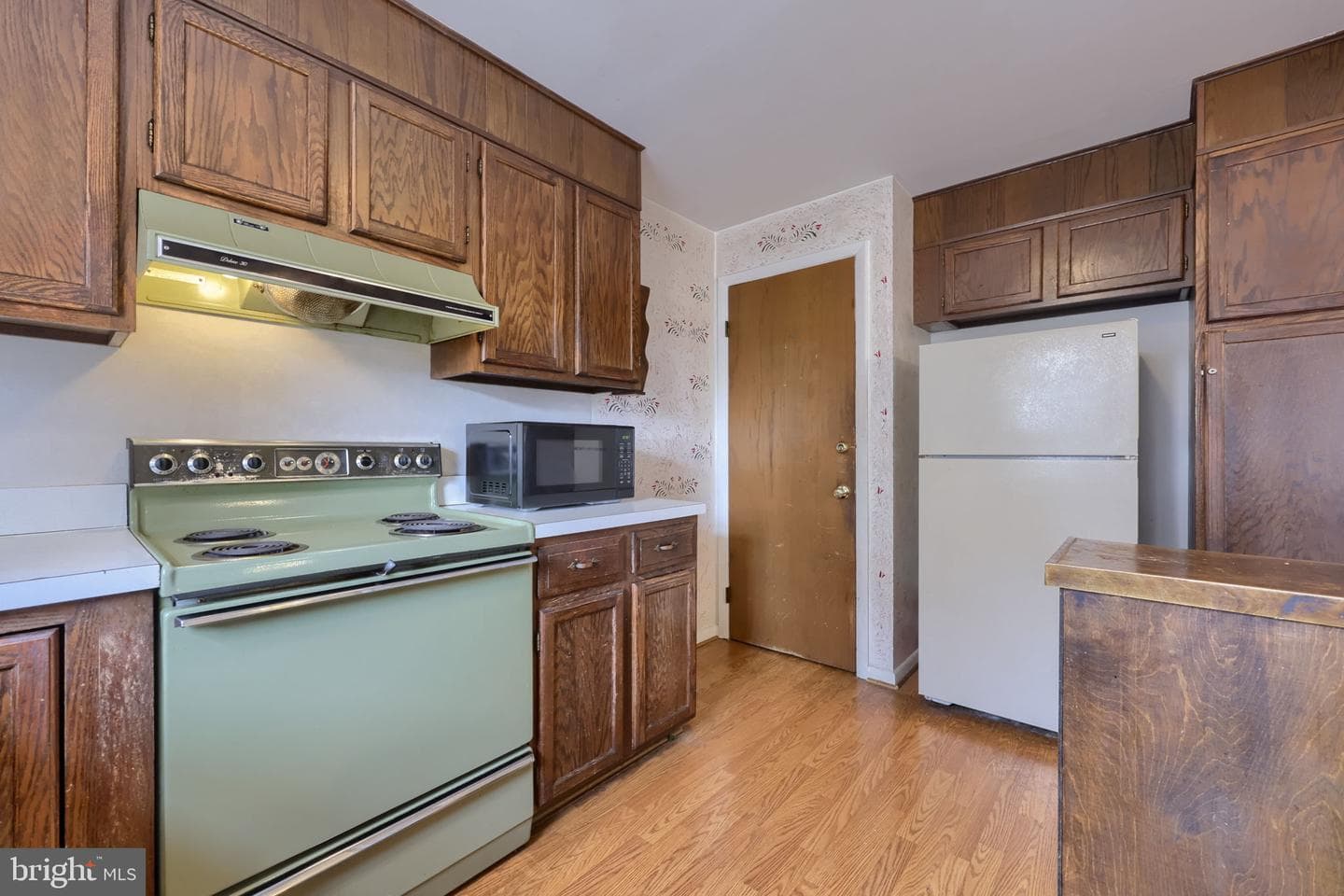 449 Hillside Avenue photo 12