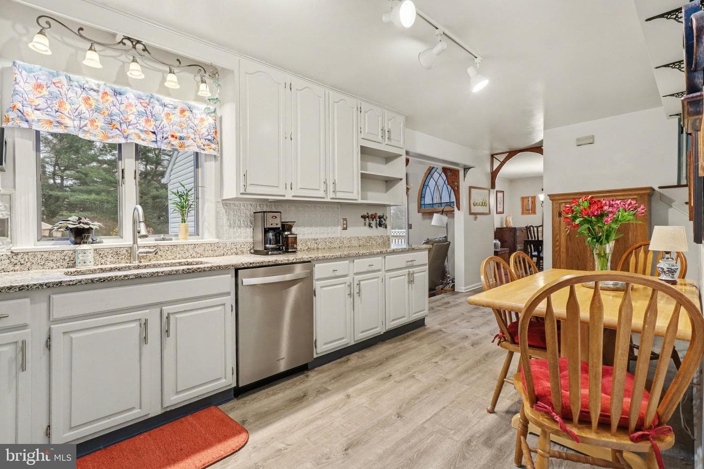1014 Shadowstone Drive photo 14