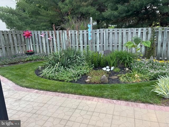 1014 Shadowstone Drive photo 47