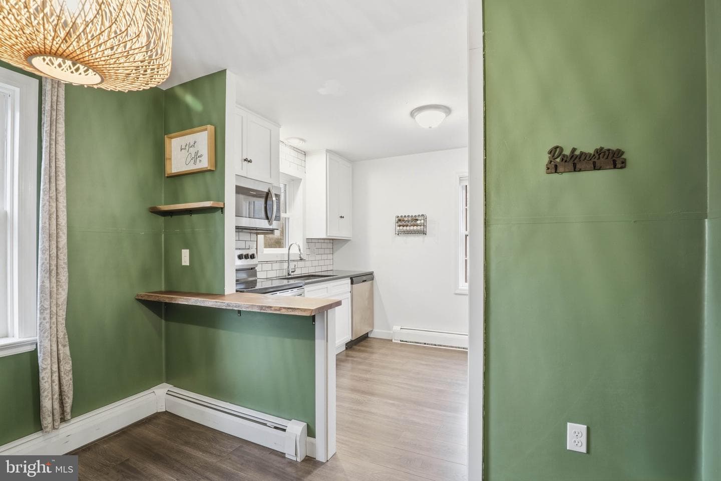 168 Elizabeth Street photo 15