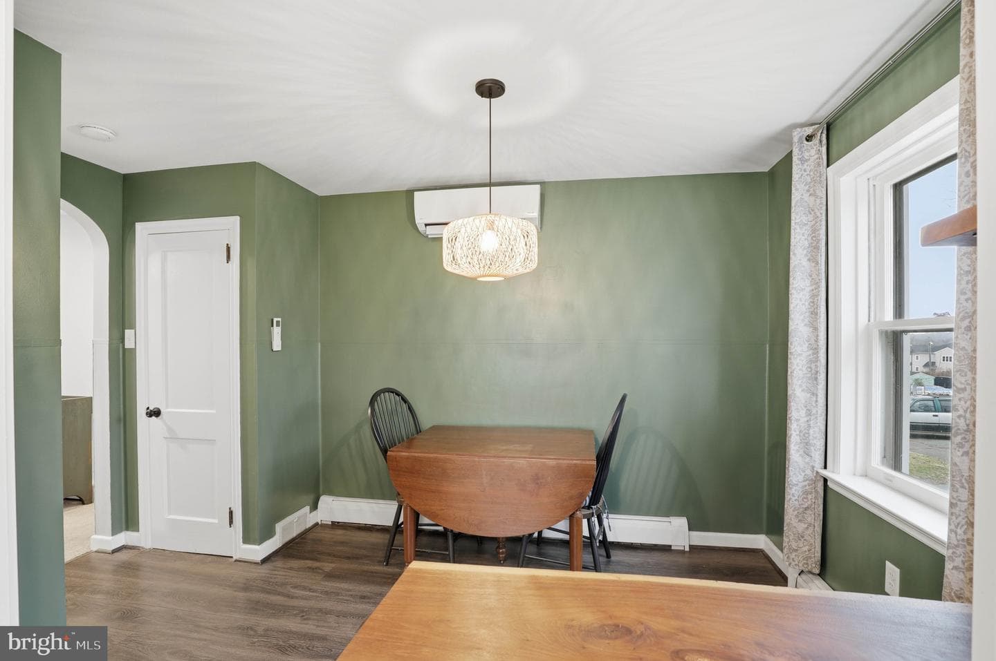 168 Elizabeth Street photo 20