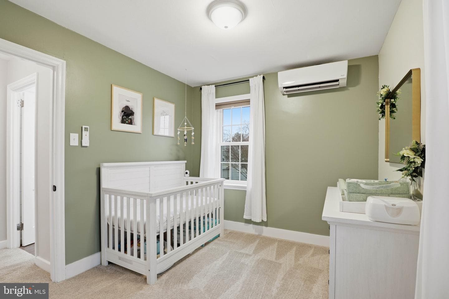 168 Elizabeth Street photo 22