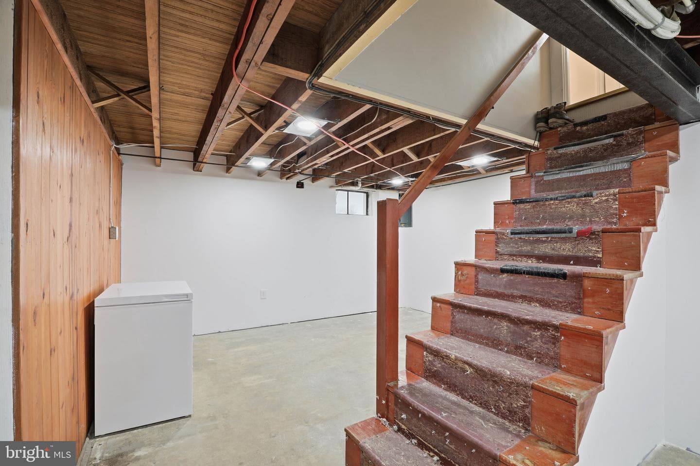 168 Elizabeth Street photo 30