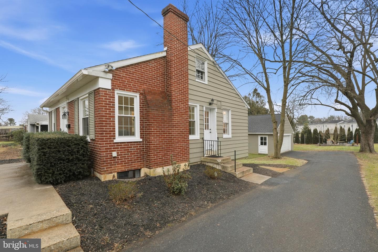 168 Elizabeth Street photo 36
