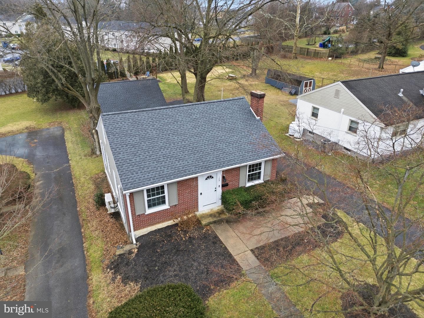 168 Elizabeth Street photo 6