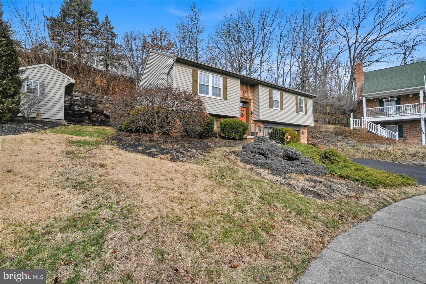 129 Glen Court photo 6