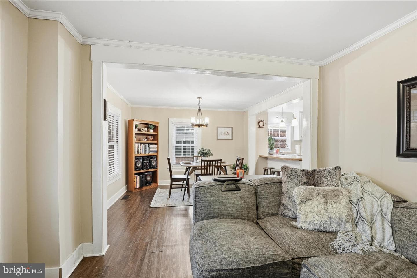 433 Elwyn Terrace photo 15