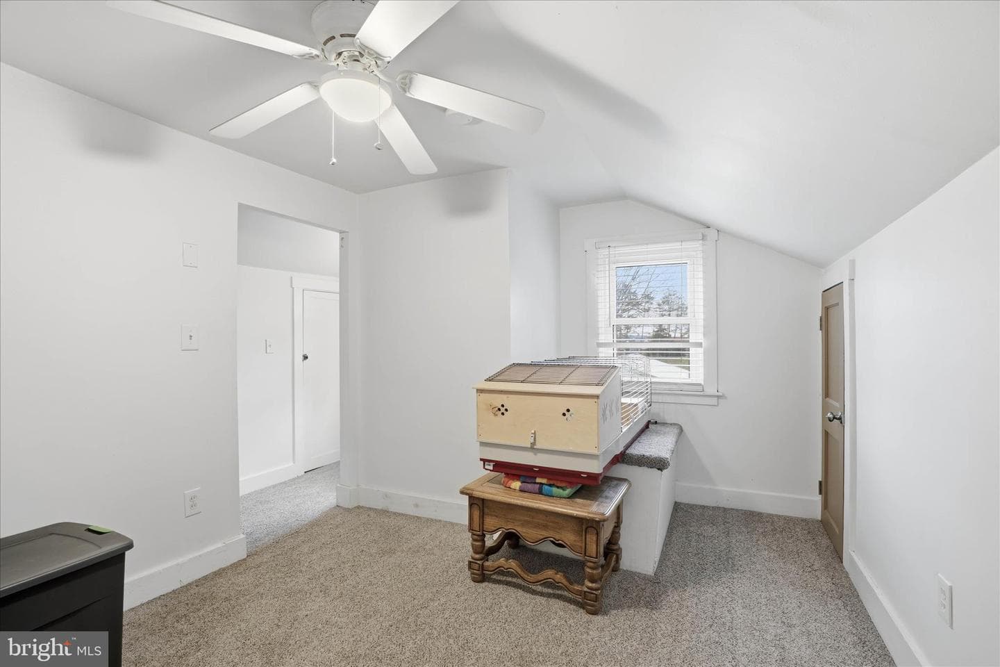 433 Elwyn Terrace photo 23