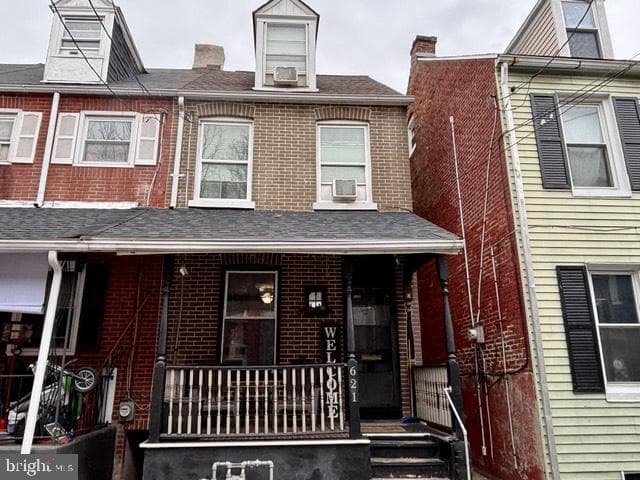 621 Lake Street photo 2
