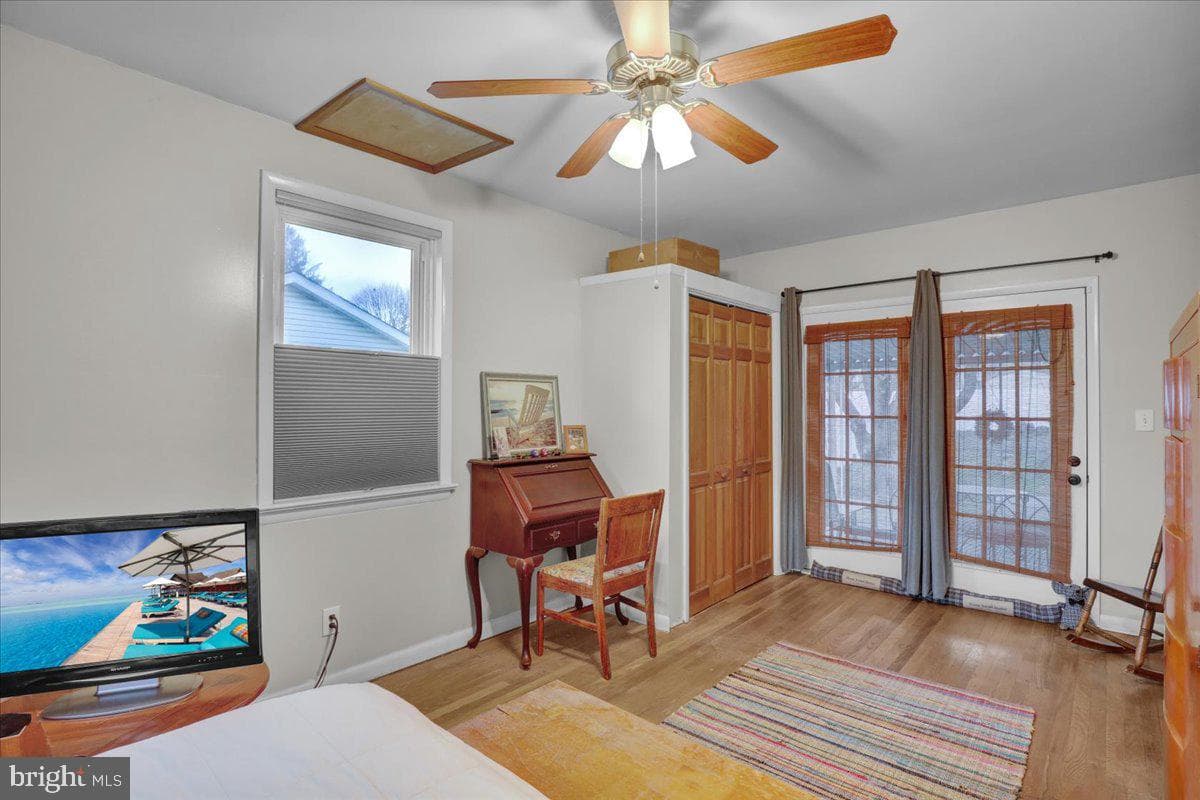329 Dahlia Road photo 12