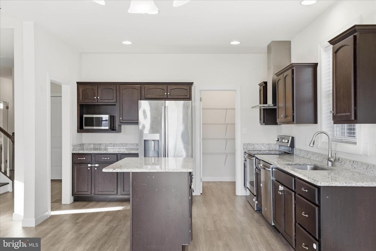 1392 Fieldstone Drive photo 23