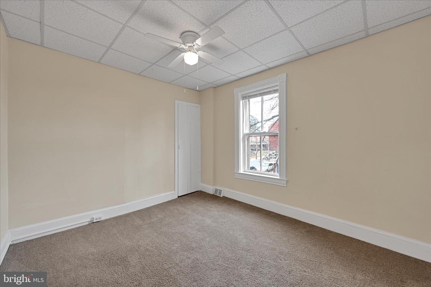 240 Laurel Street photo 21