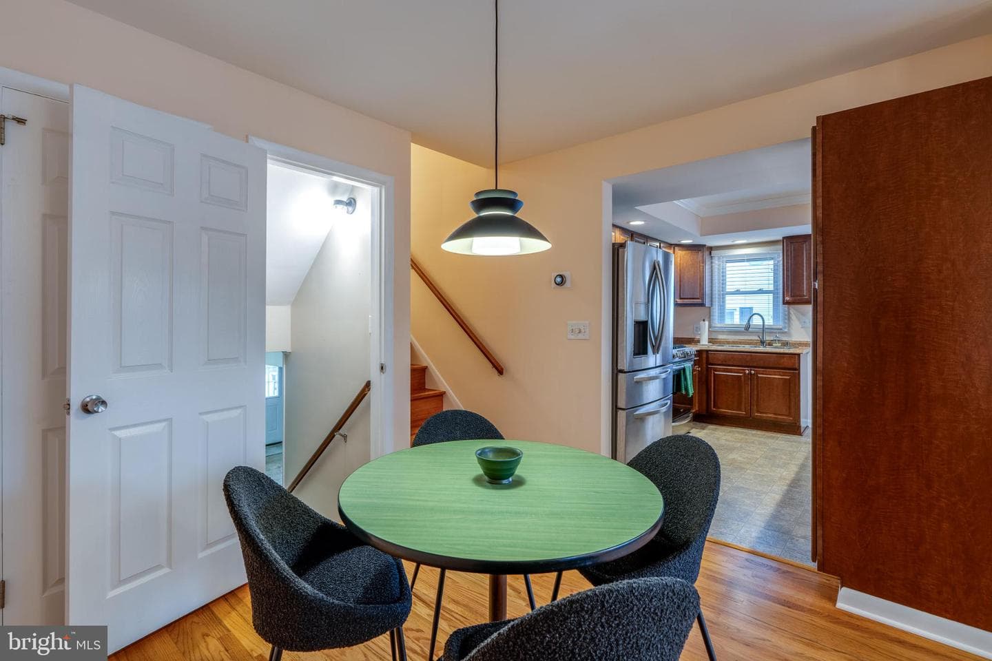 534 W Marion Street photo 15