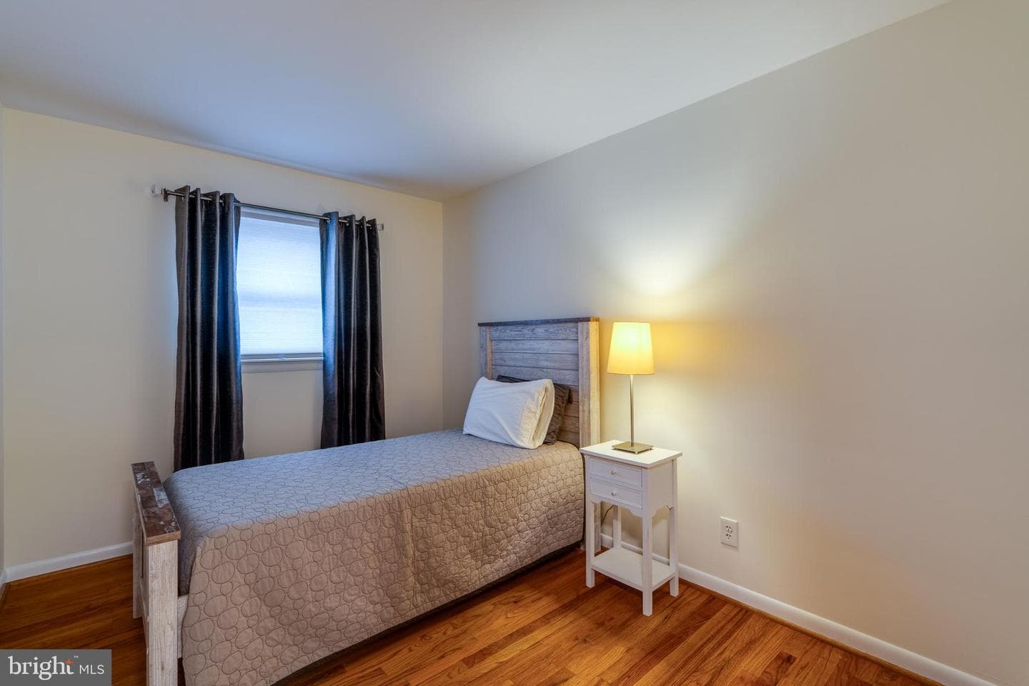 534 W Marion Street photo 21