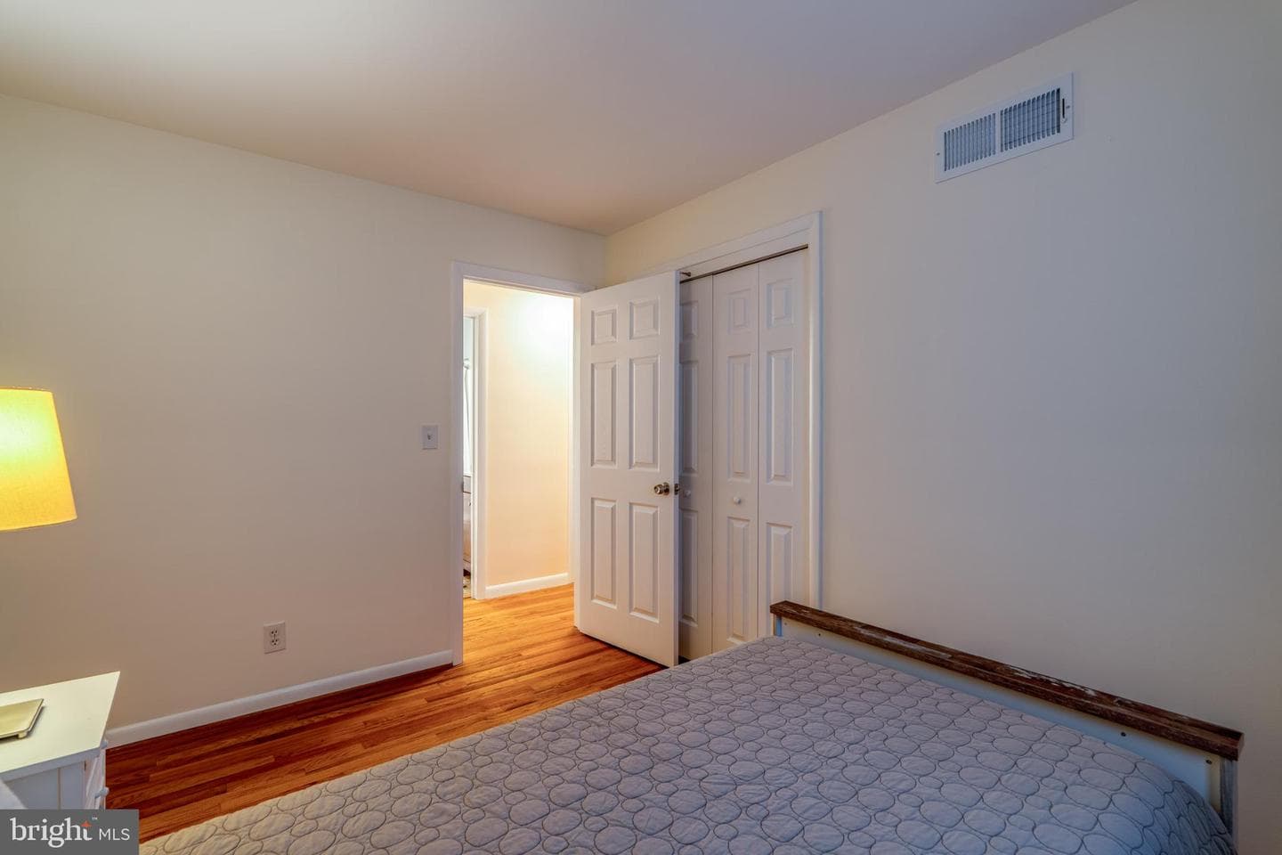 534 W Marion Street photo 22