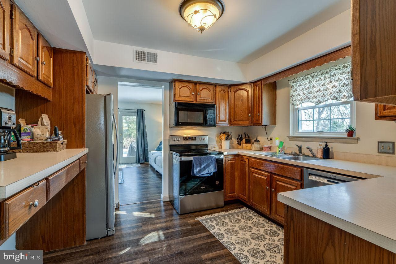 113 Oak Knoll Circle photo 10