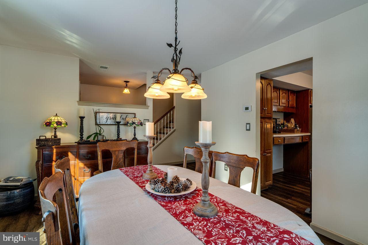 113 Oak Knoll Circle photo 6