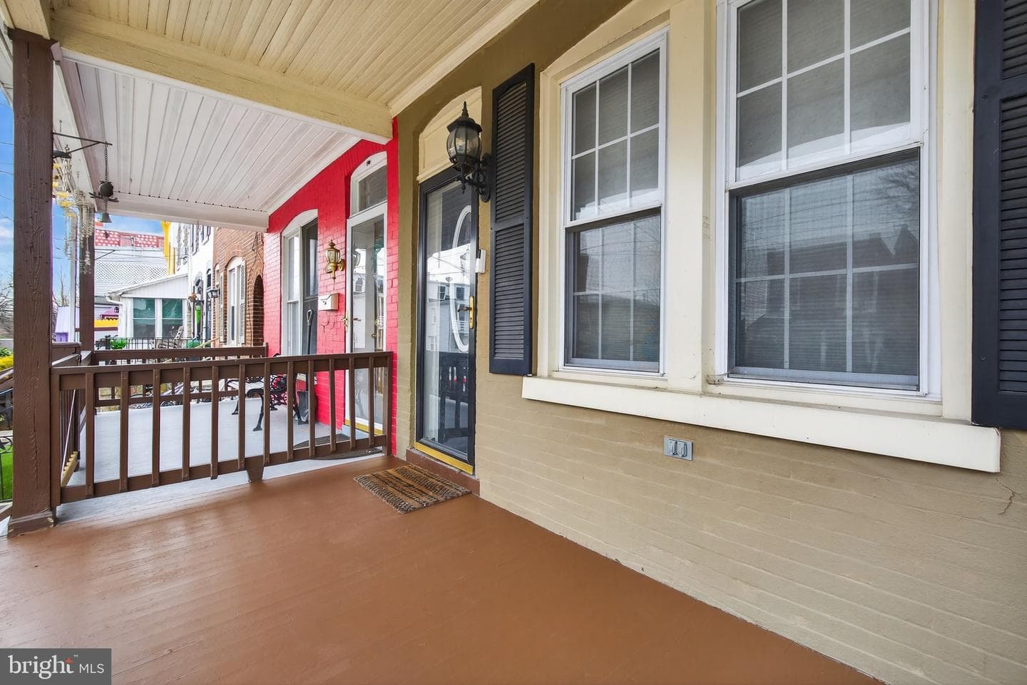 742 E Fulton Street photo 3
