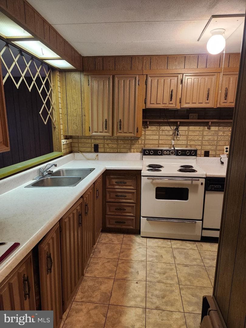 600 Park Hill Drive photo 14