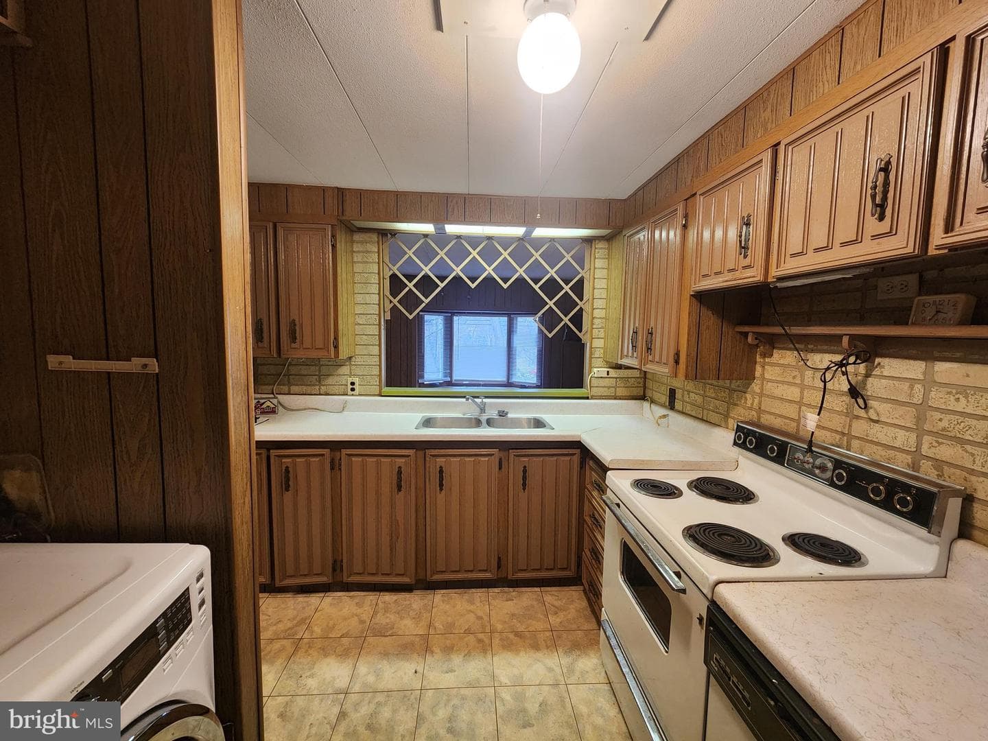 600 Park Hill Drive photo 16