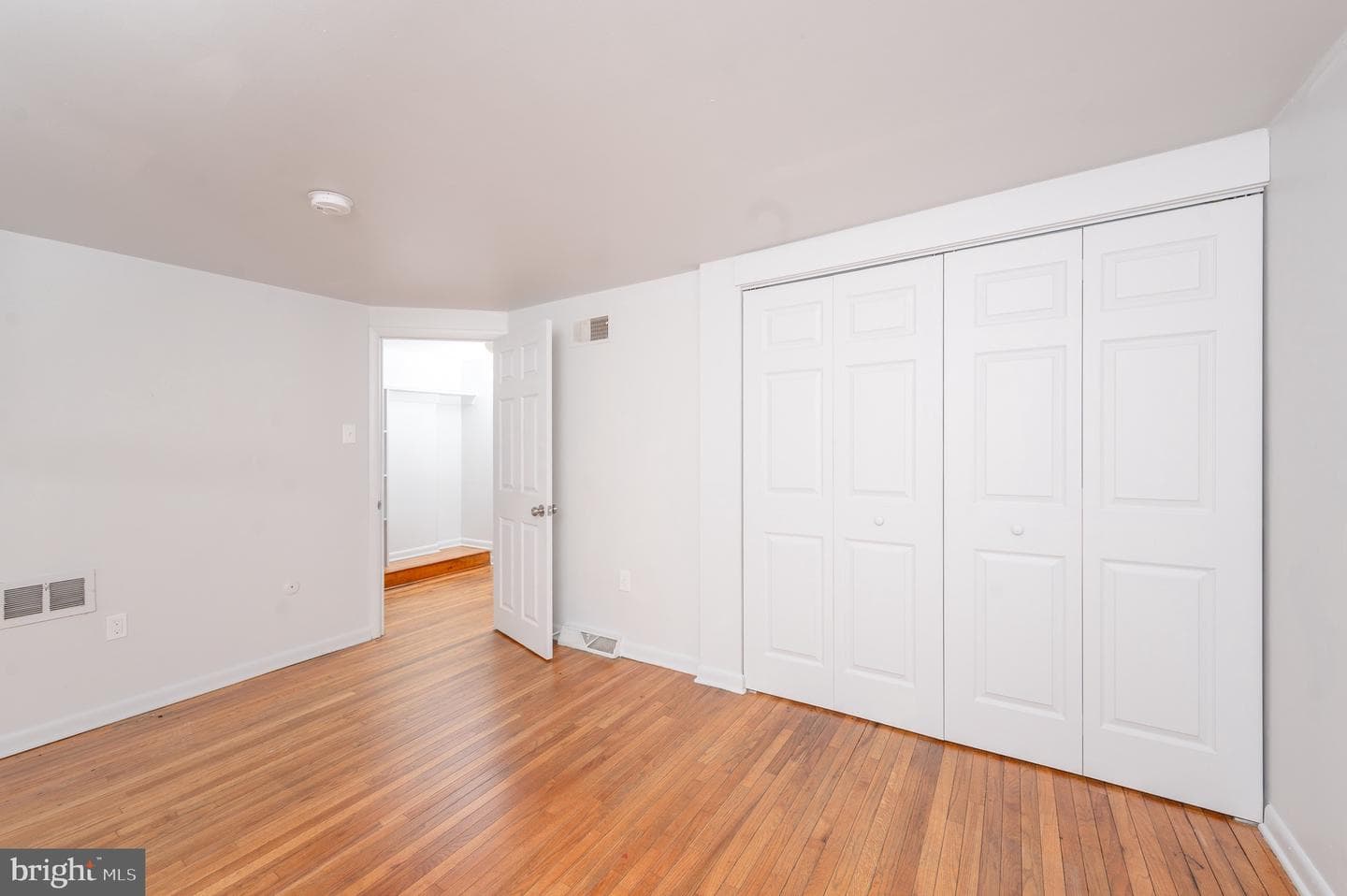 870 Hilton Drive photo 14