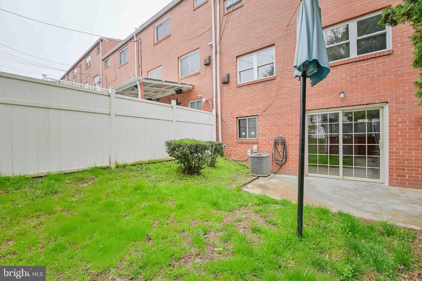 870 Hilton Drive photo 27