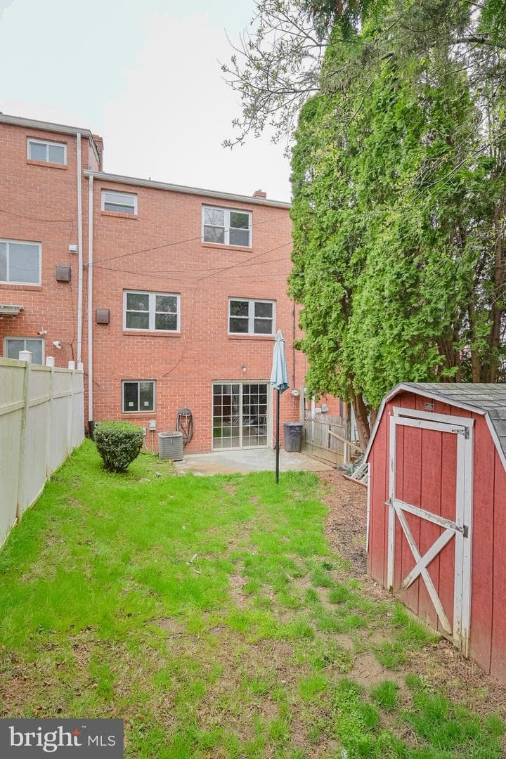 870 Hilton Drive photo 29