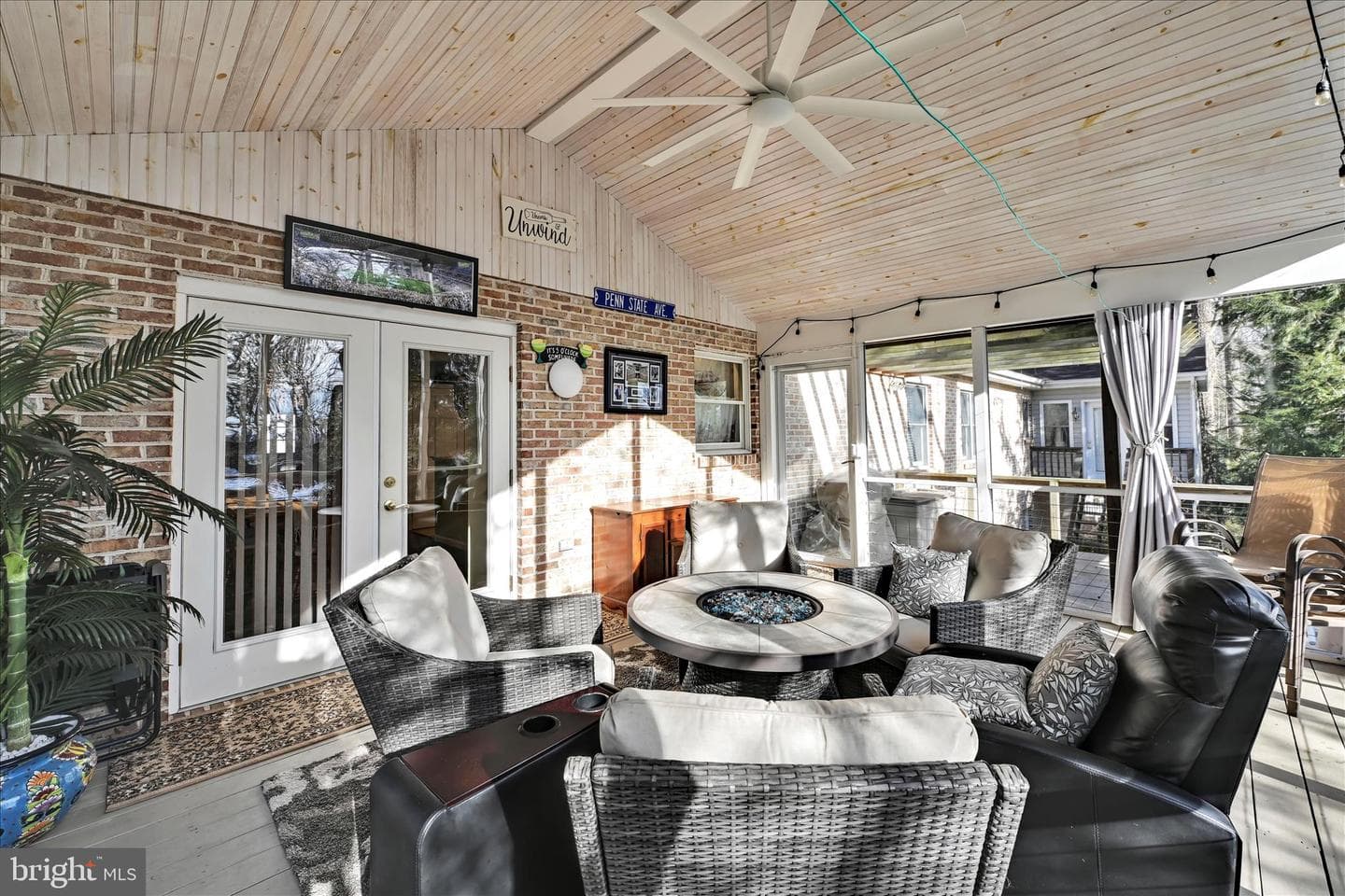 56 Timber Villa photo 25