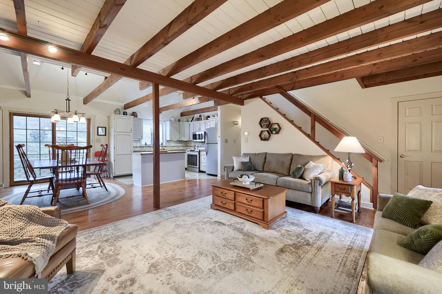 1521 W Penn Grant Road photo 5