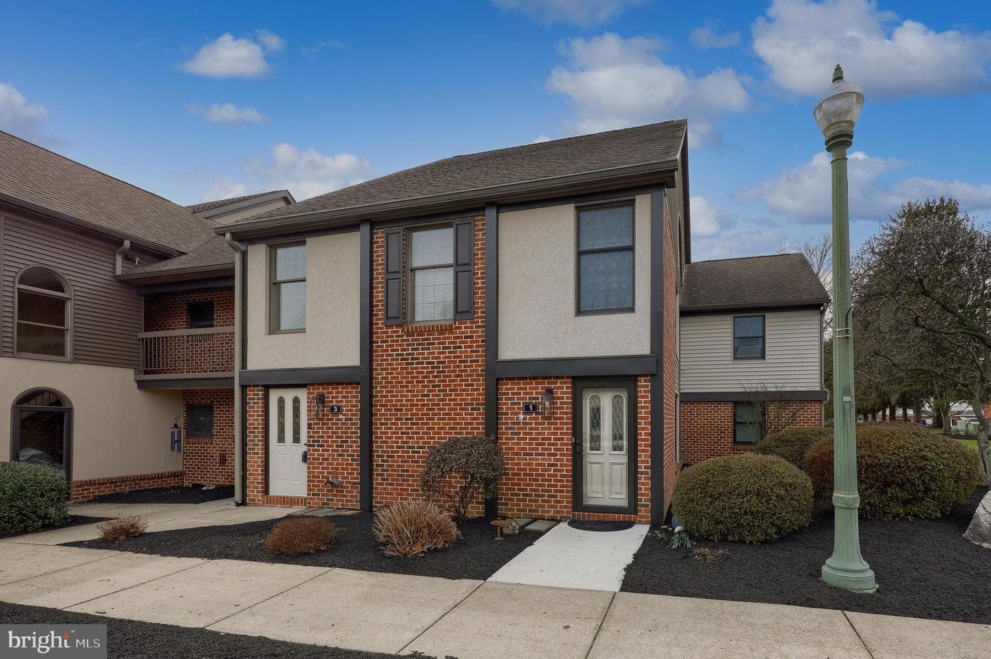 3 Amberley Way photo 32