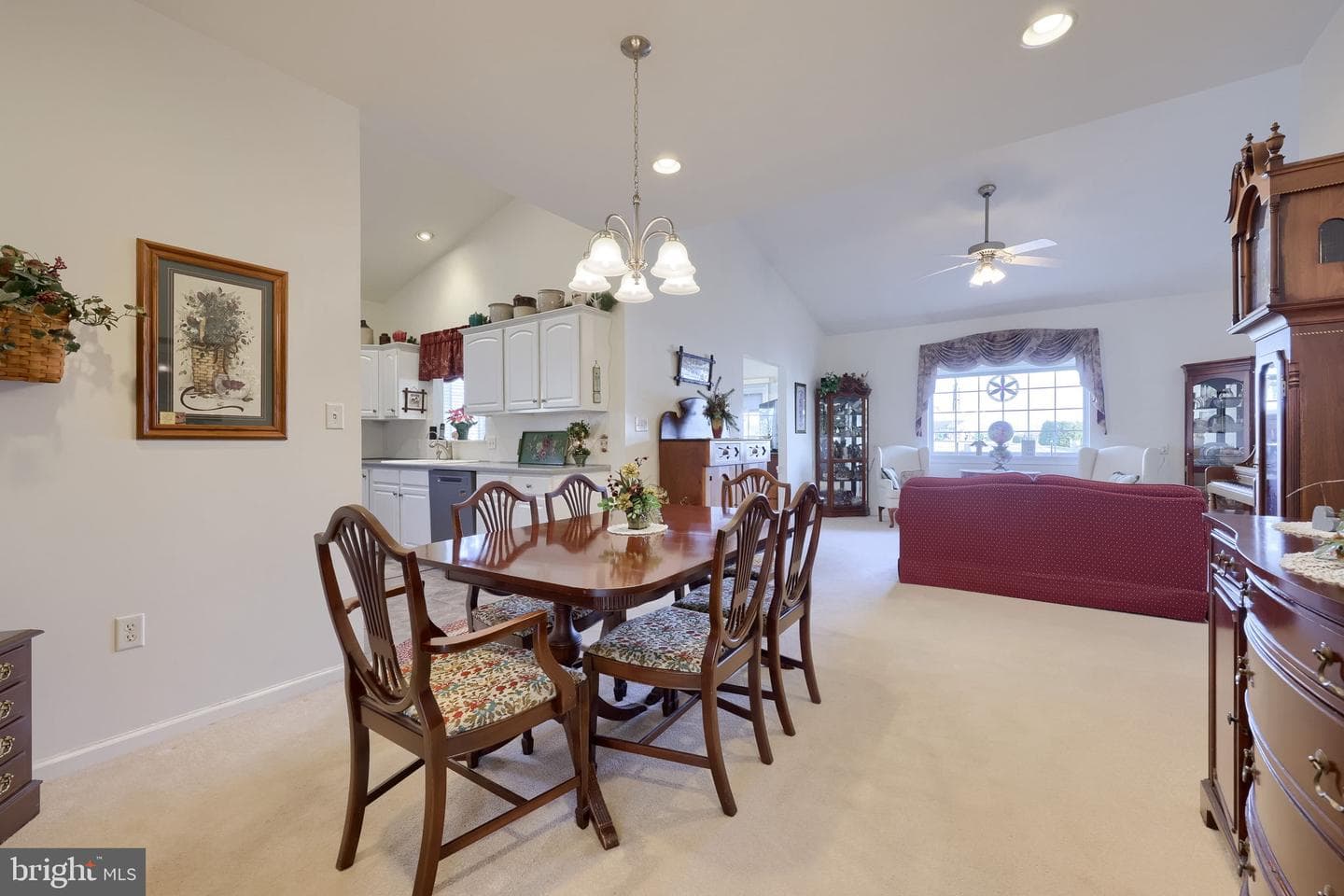 562 Blossom Trail photo 13