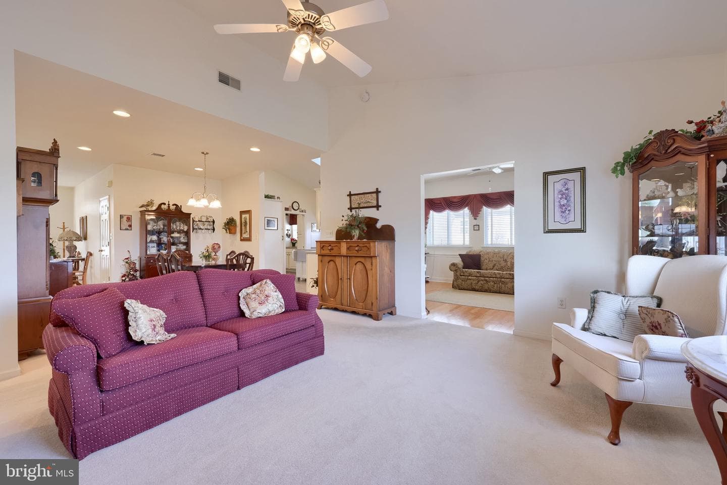 562 Blossom Trail photo 21
