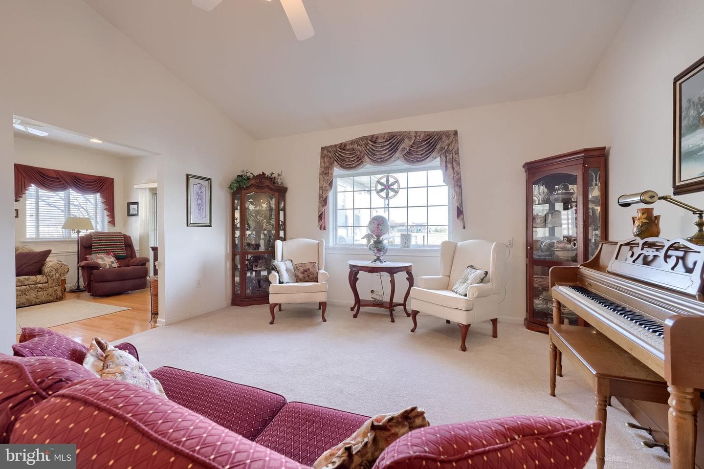 562 Blossom Trail photo 22