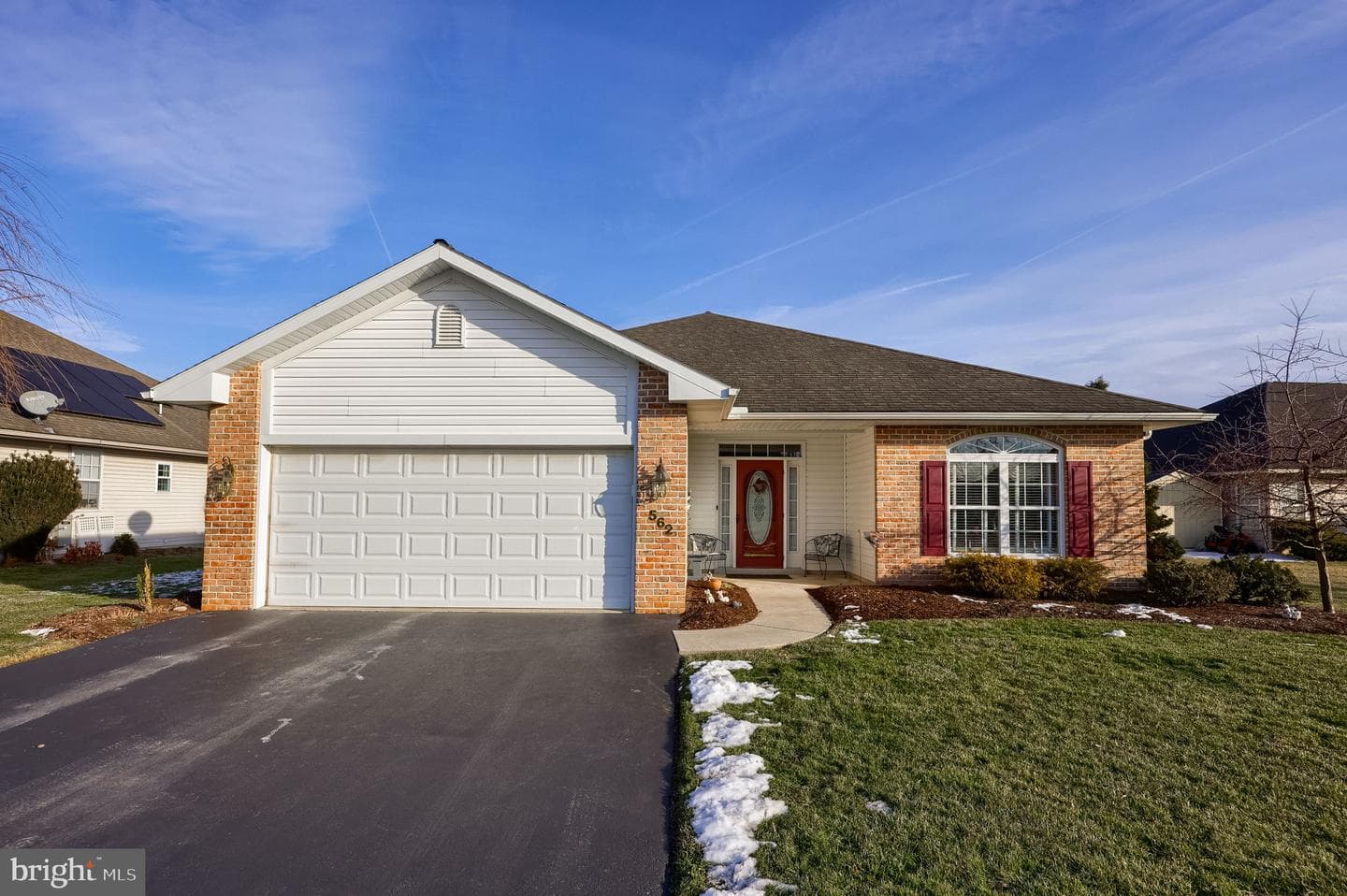 562 Blossom Trail photo 3