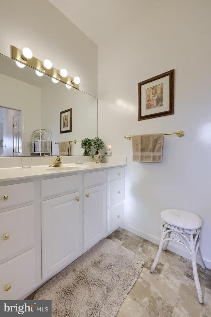 562 Blossom Trail photo 31