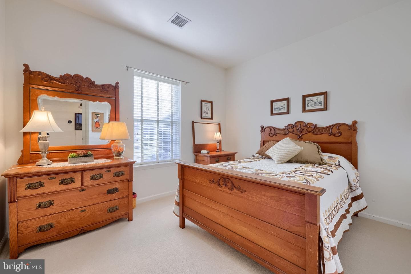 562 Blossom Trail photo 34