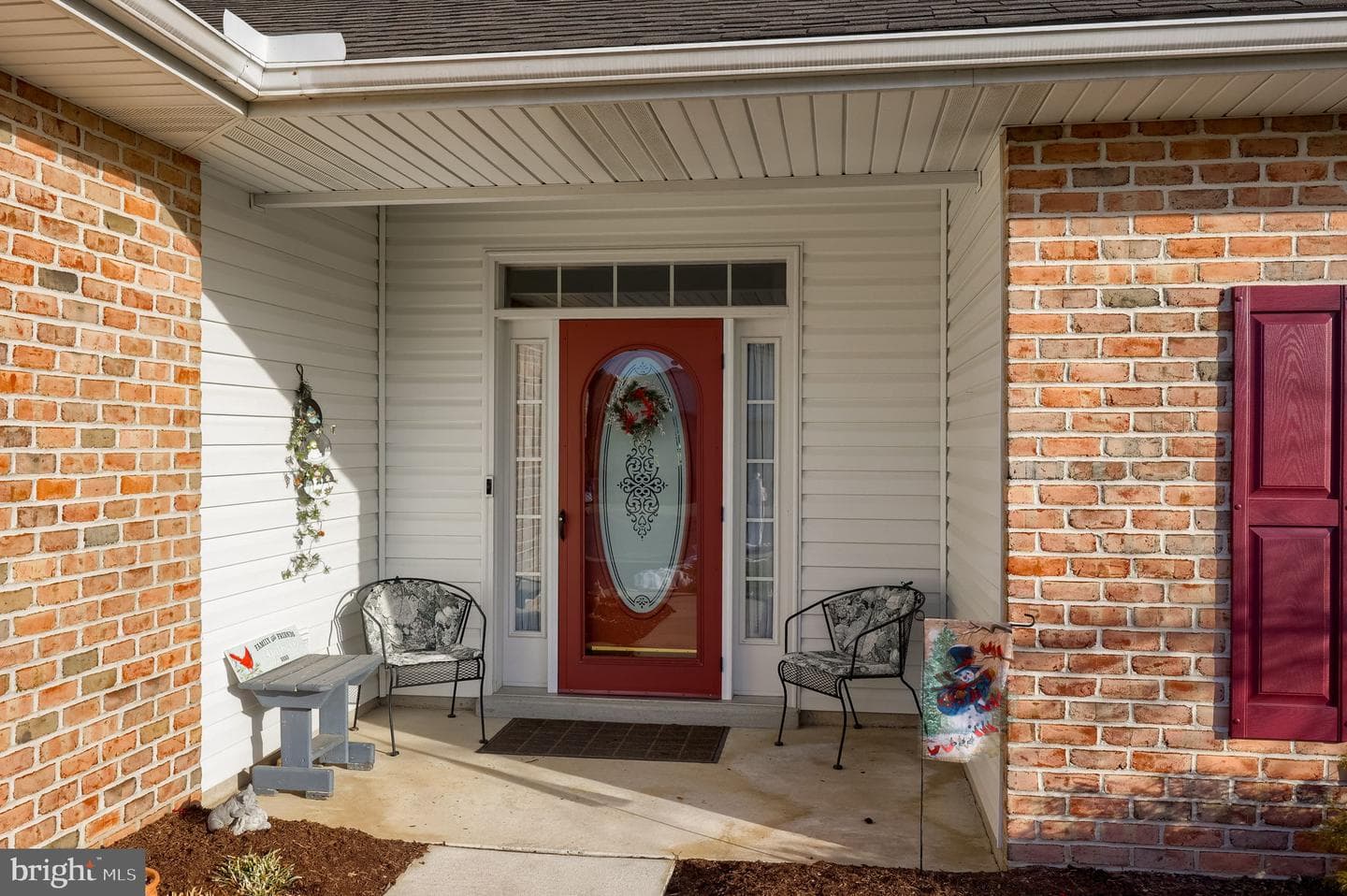 562 Blossom Trail photo 5